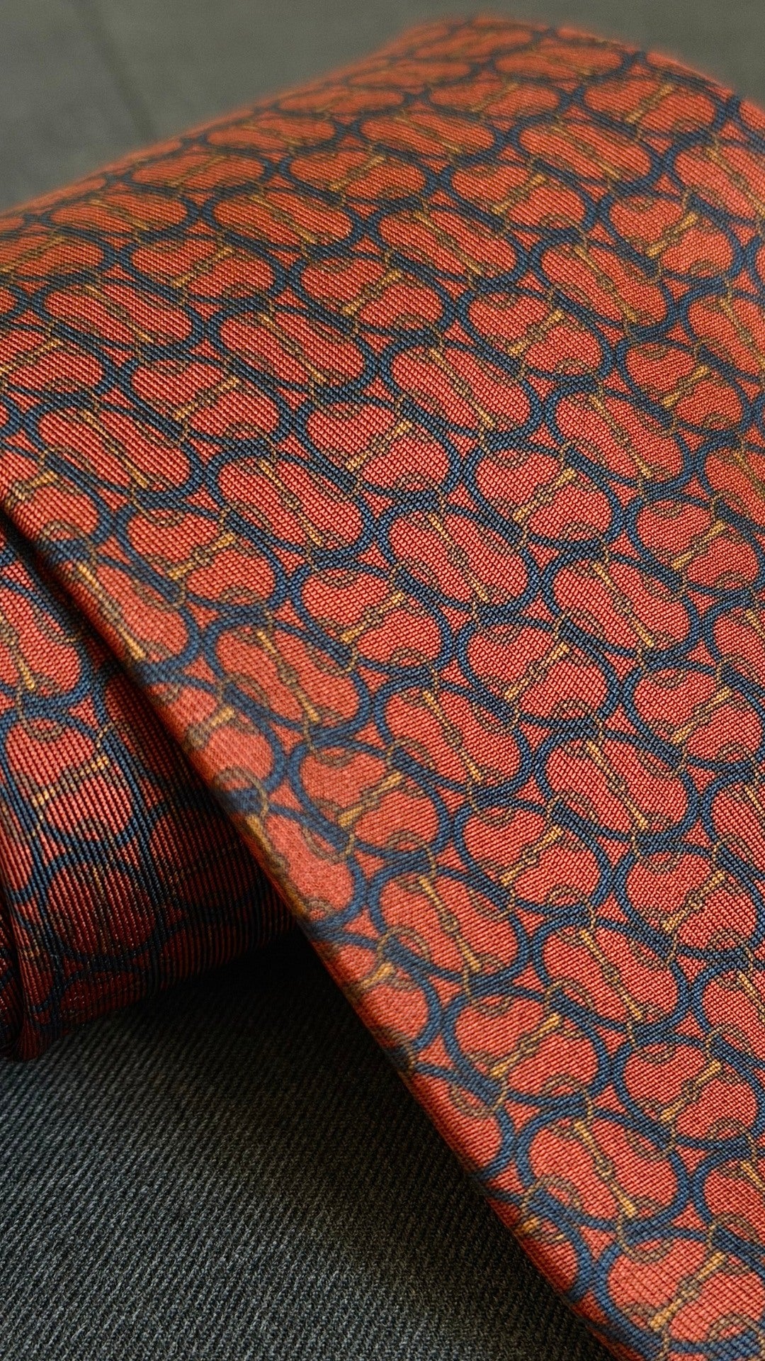 AMBERWOOD LOUVRE