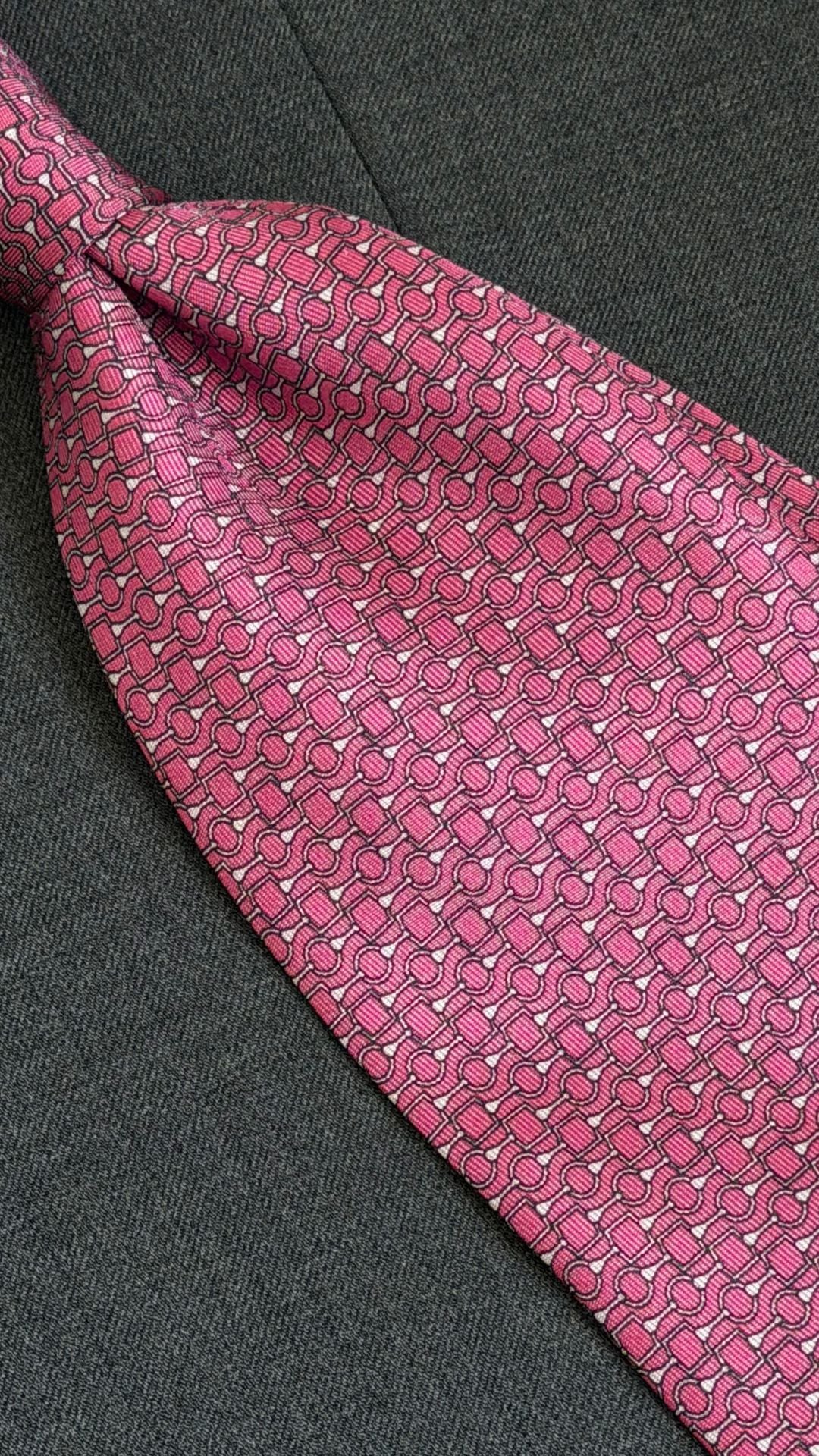 GENTLEMAN ROSE