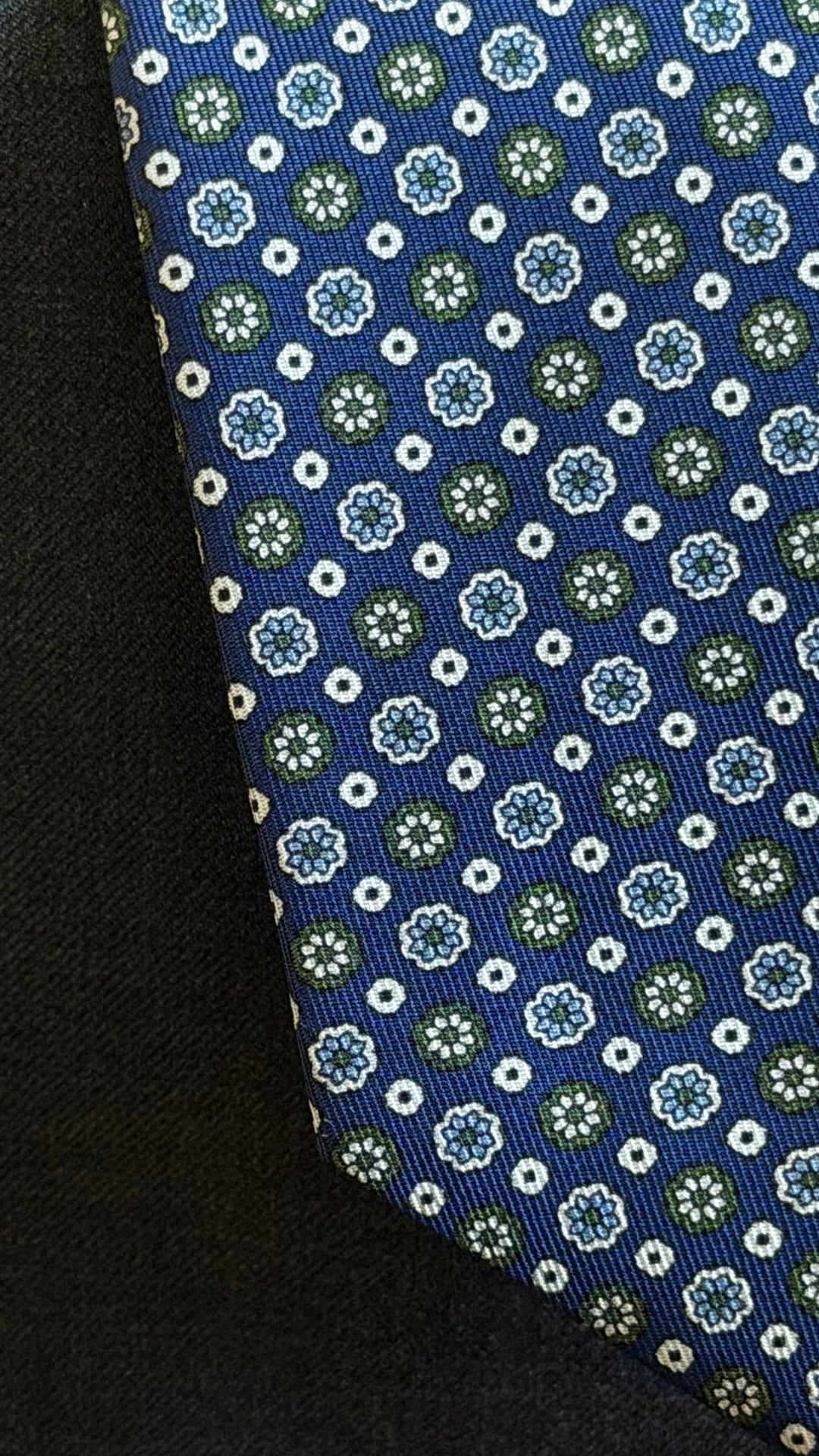 BOTANICAL BLUE