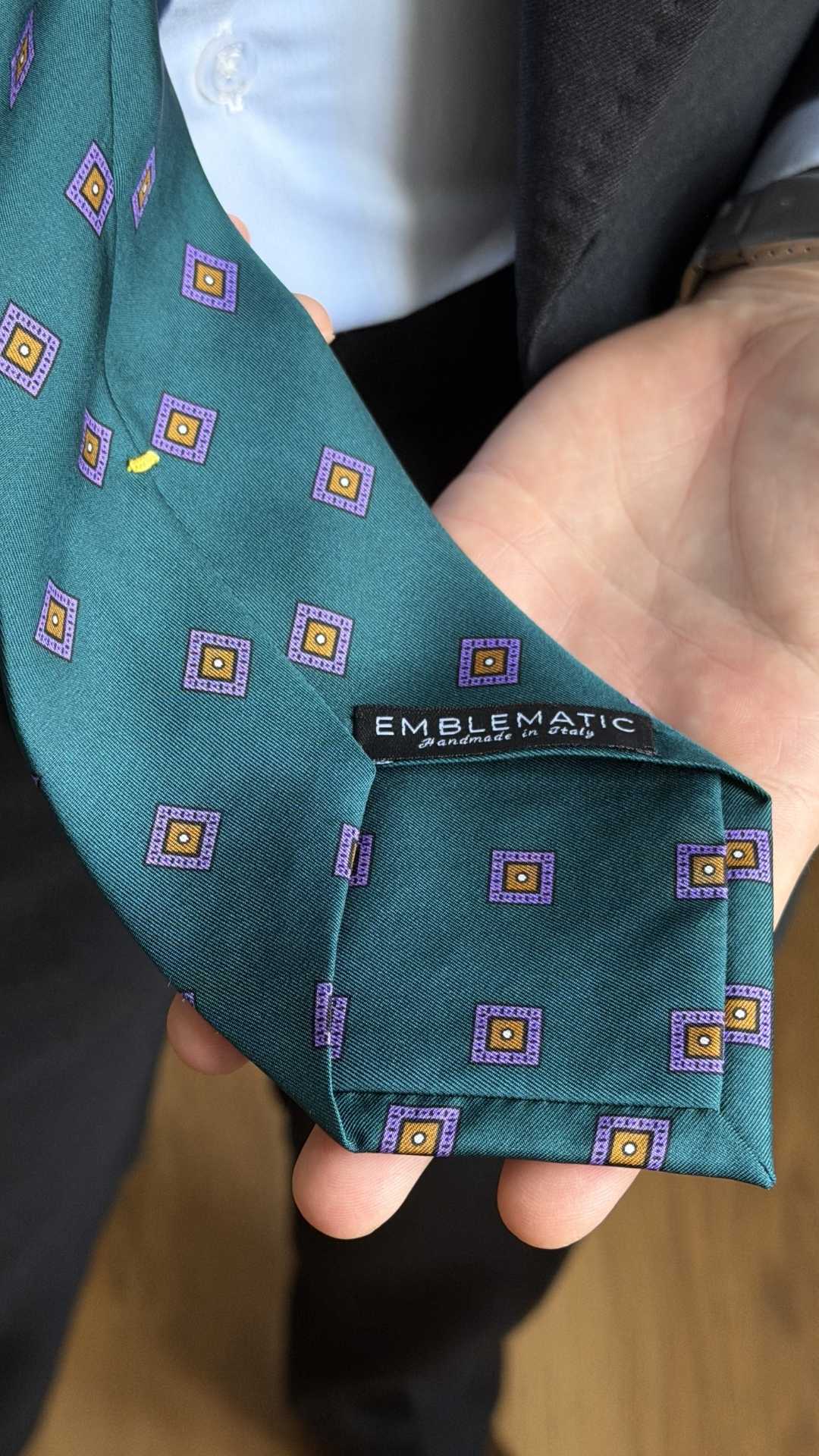 EMERALD GREEN