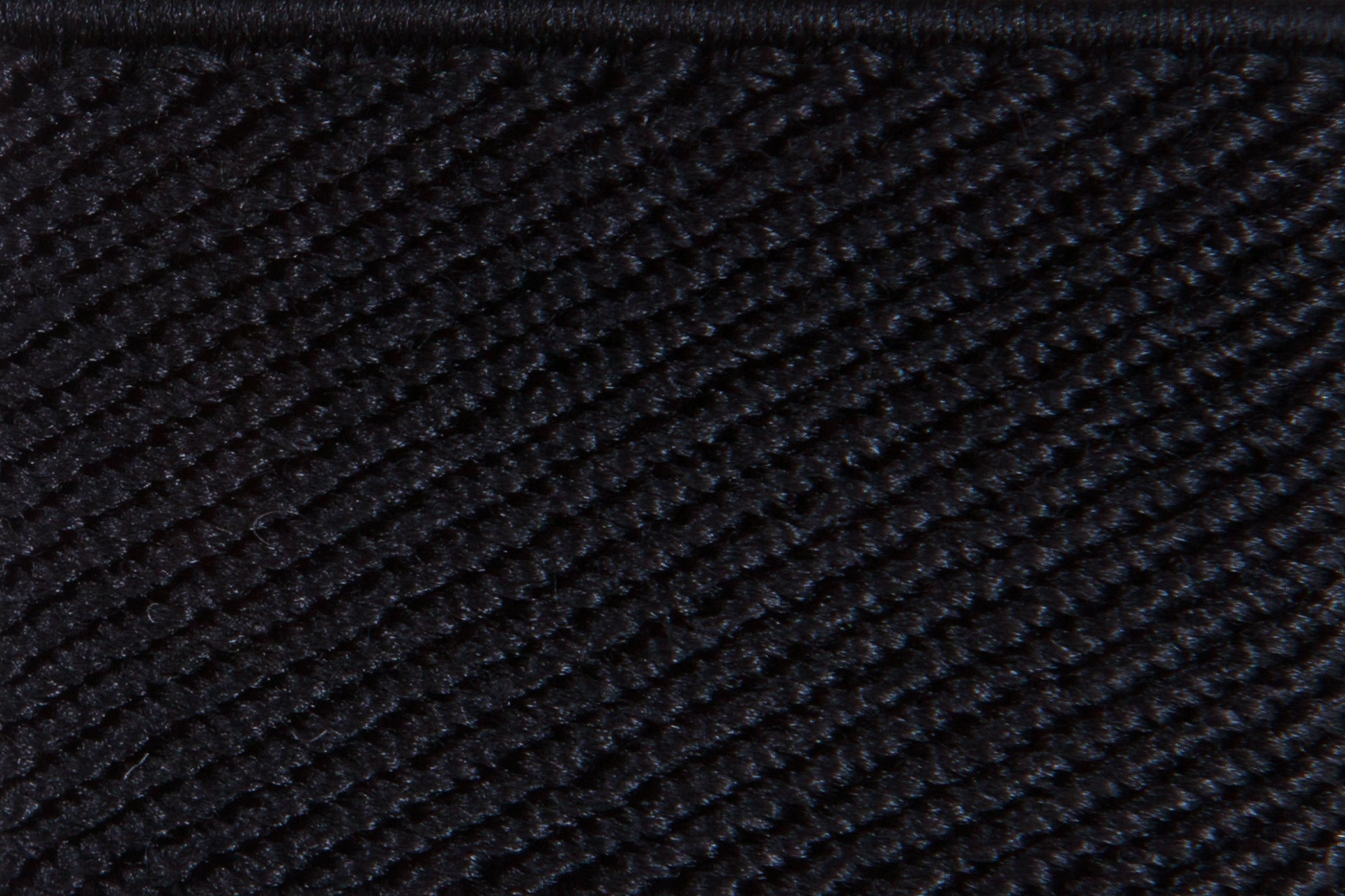 BLACK TUXEDO