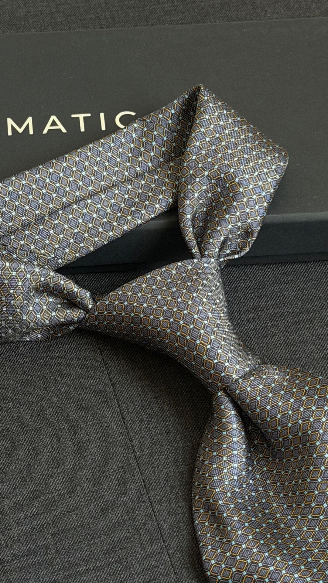 BEAUFORT GREY