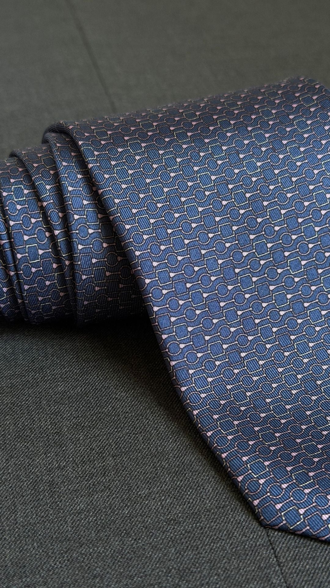 GENTLEMAN BLUE