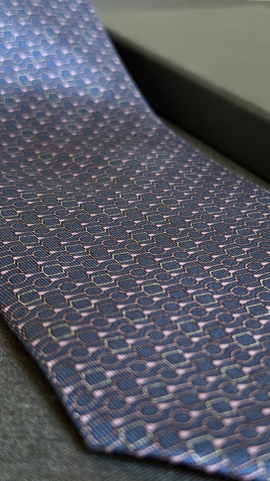 GENTLEMAN BLUE