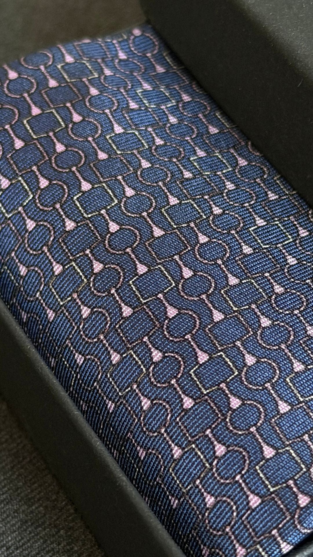 GENTLEMAN BLUE