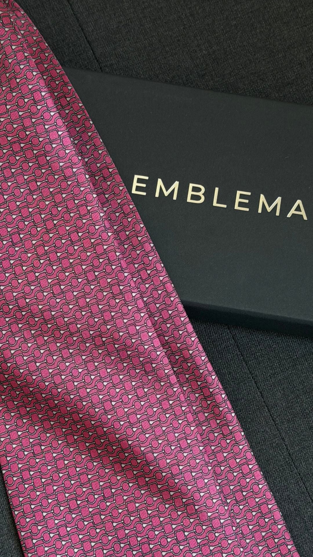 GENTLEMAN ROSE