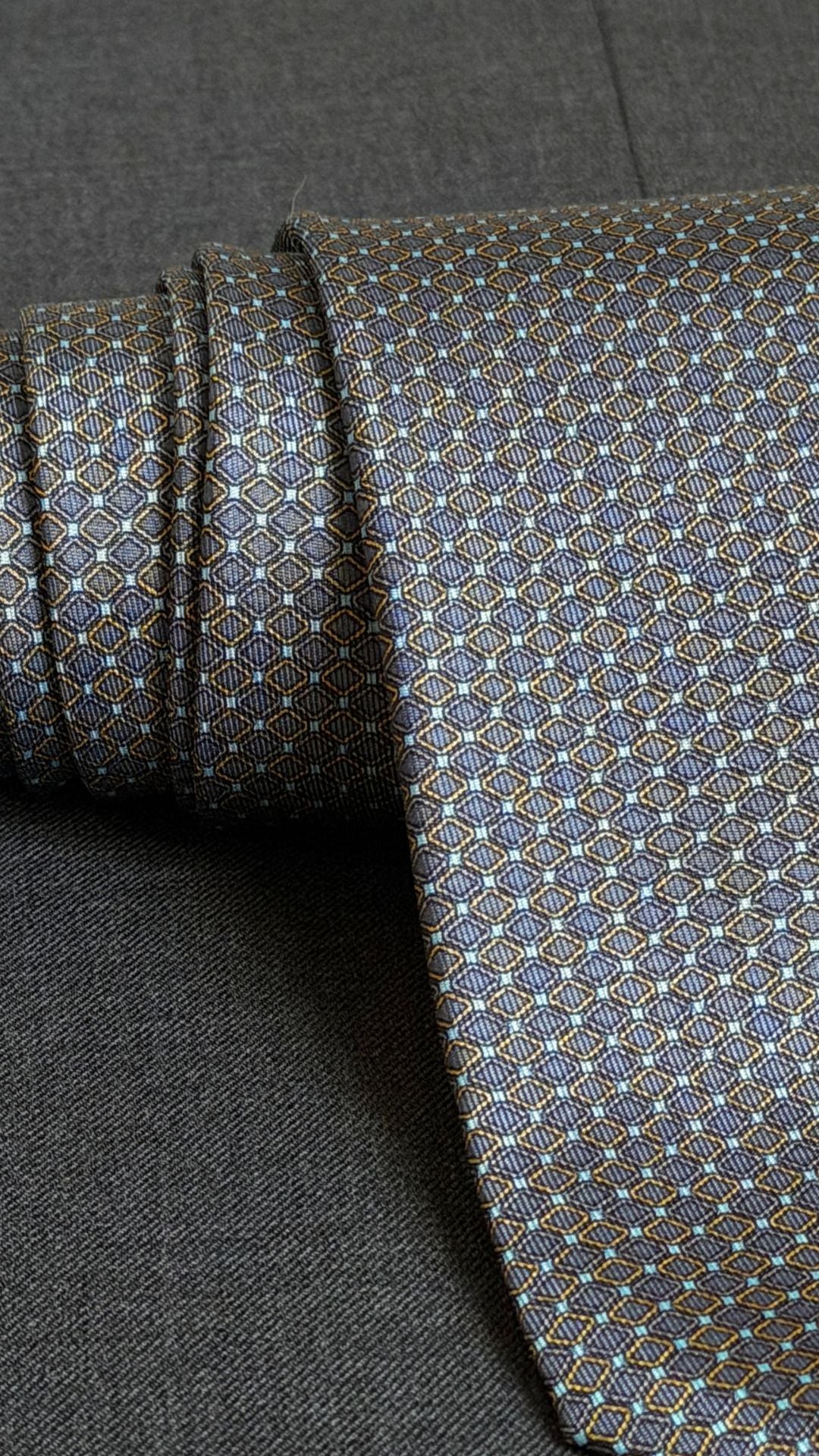 BEAUFORT GREY